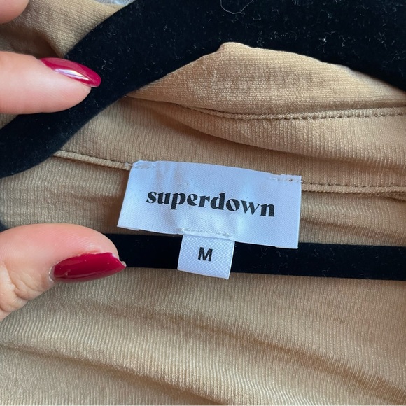 Superdown Deja Twist Front Top in Nude - medium - Picture 3 of 4